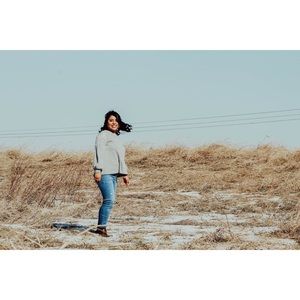 Meet your Posher, Yesenia